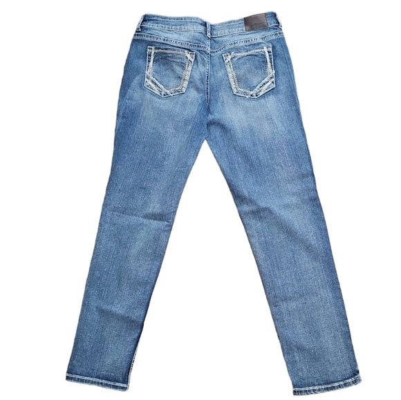 Maurices Distressed Jeans sz 9/10 - Picture 3 of 4